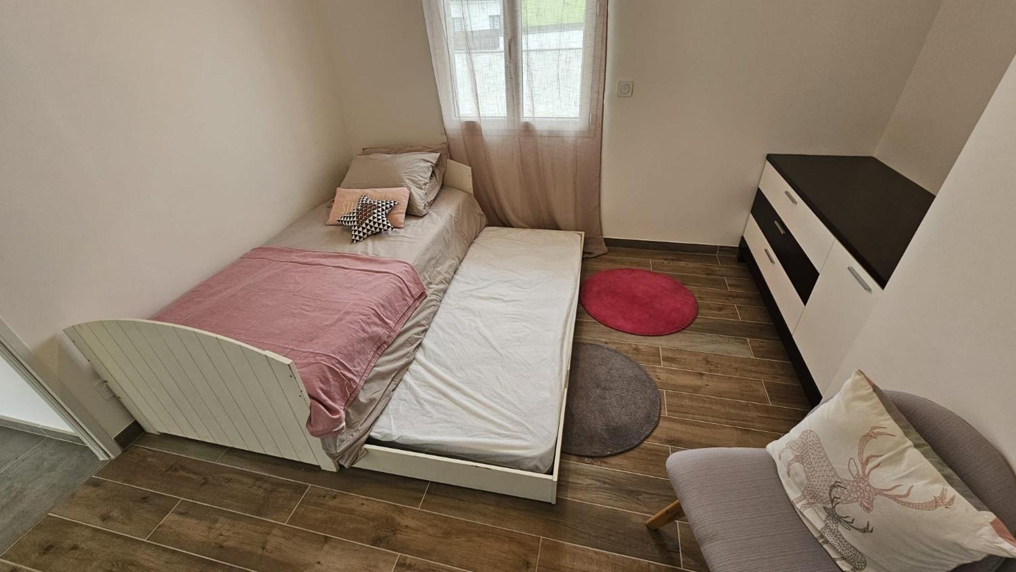 Nesehome, Maison A Proximite Du Futuroscope Montamise