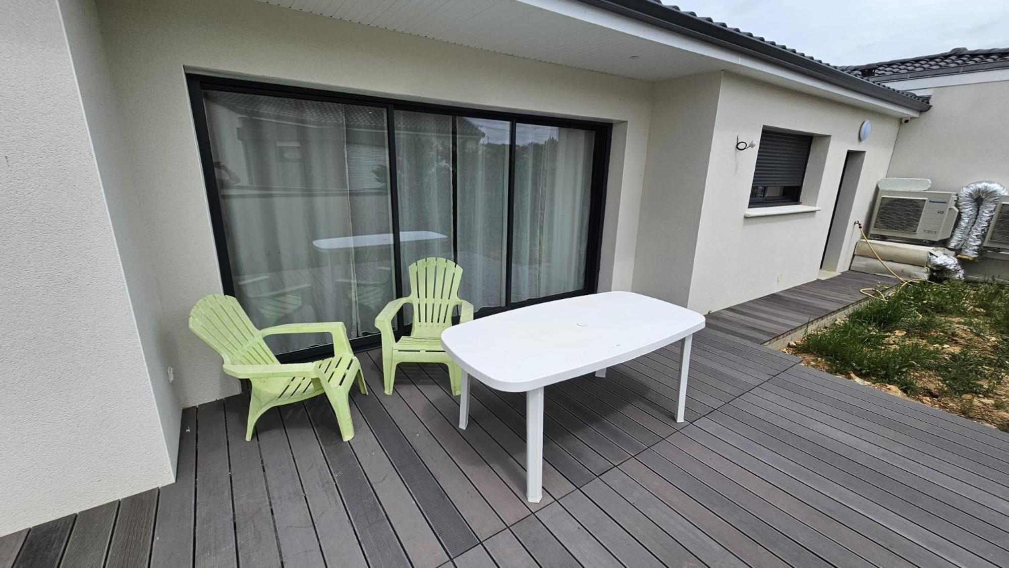 Nesehome, Maison A Proximite Du Futuroscope *